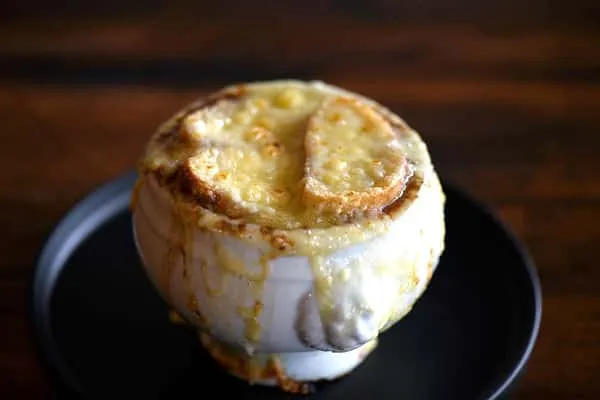 Soupe Gratinée à L'oignon